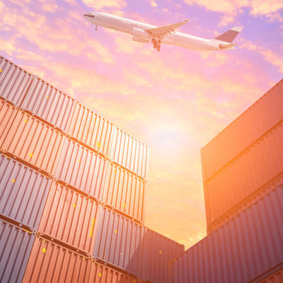 Spediteur Fracht aus China in die USA Logistik DHL Schiff aus China in die USA